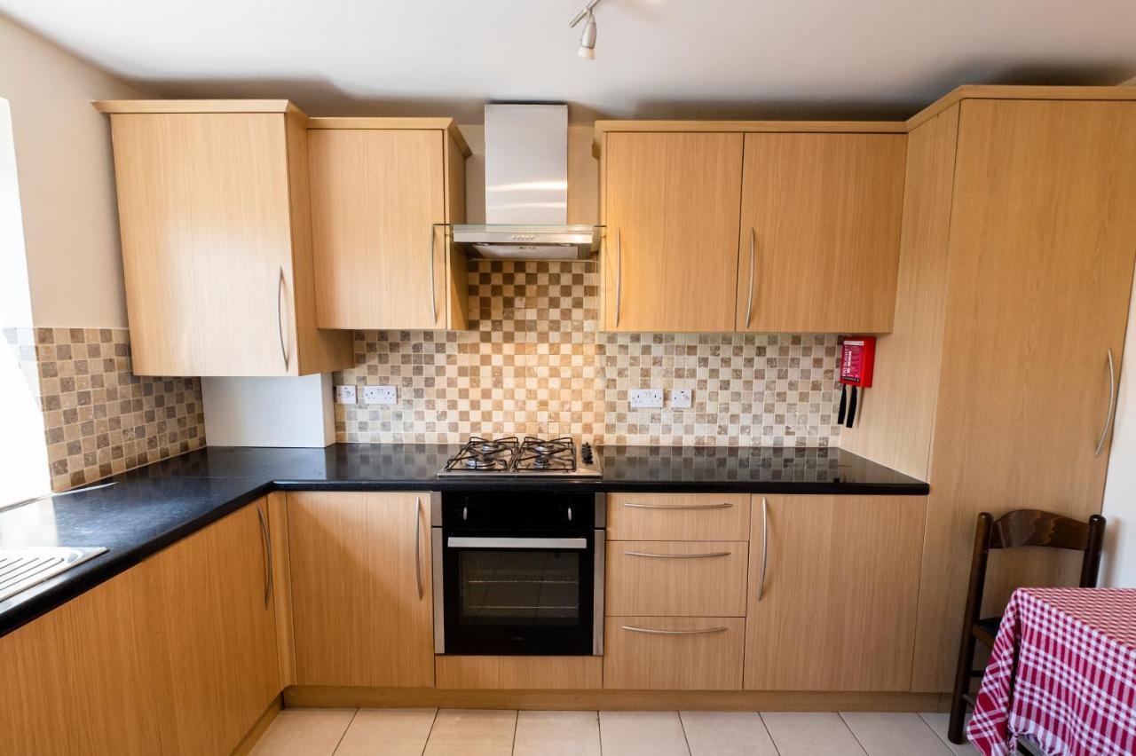 19 Shrewsbury Walk Appartement Isleworth Buitenkant foto